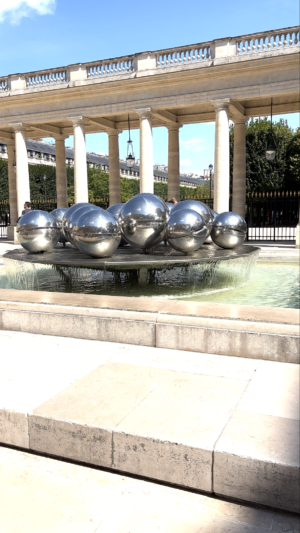 fontaine-palais-royal